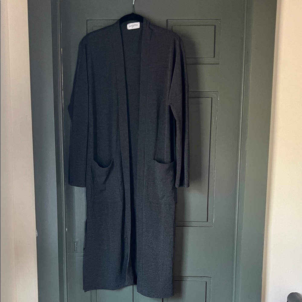 Carly Jean Los Angeles Charcoal Open Front Cape